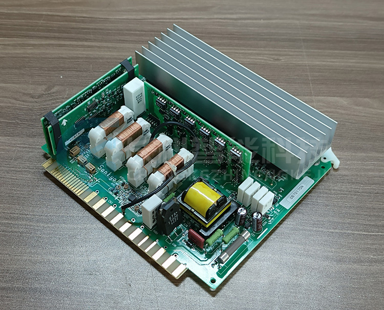 Nidec Sankyo三協(xié)機(jī)器人控制柜板子0570170N Nidec Sankyo三協(xié)機(jī)器人控制柜板子0570170N